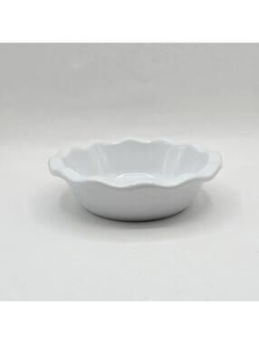 Emile Henry Small White Ruffled Pie/Tart Dish